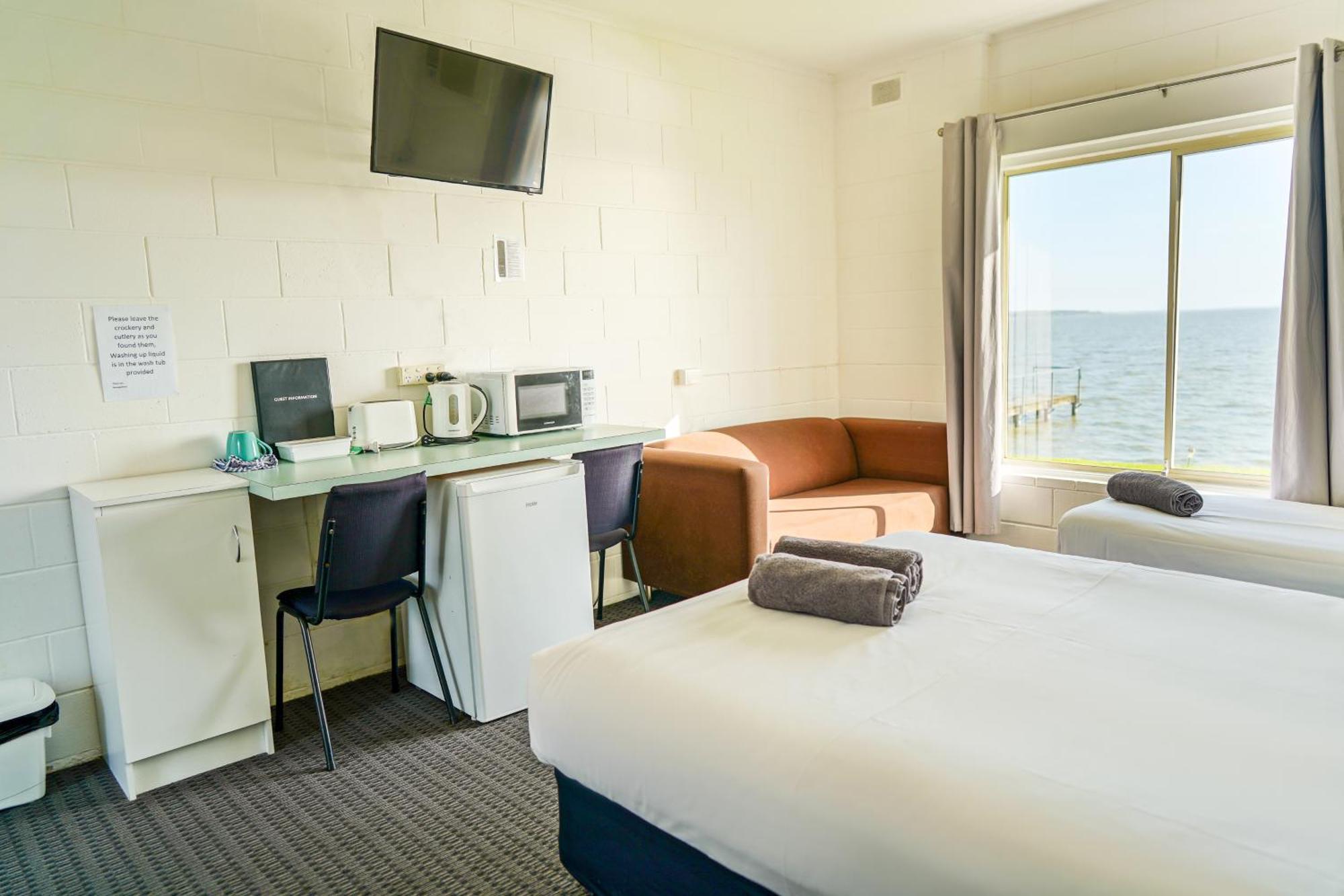 Meningie Waterfront Motel מראה חיצוני תמונה