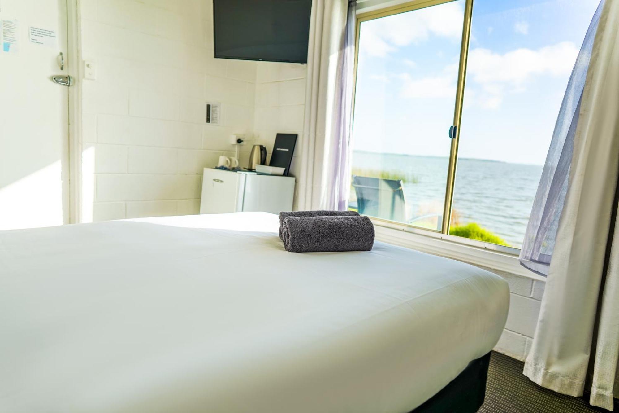 Meningie Waterfront Motel מראה חיצוני תמונה