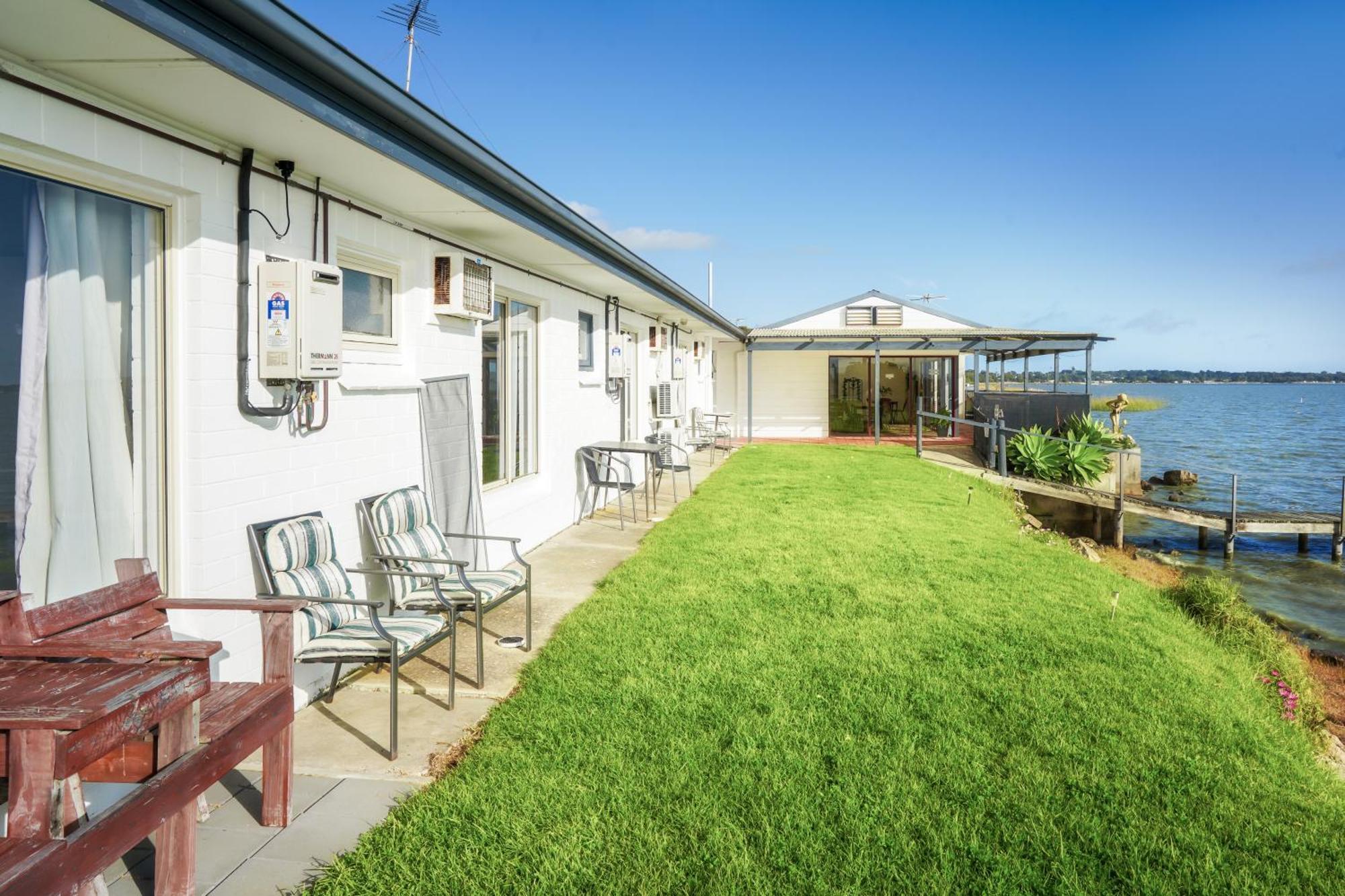 Meningie Waterfront Motel מראה חיצוני תמונה